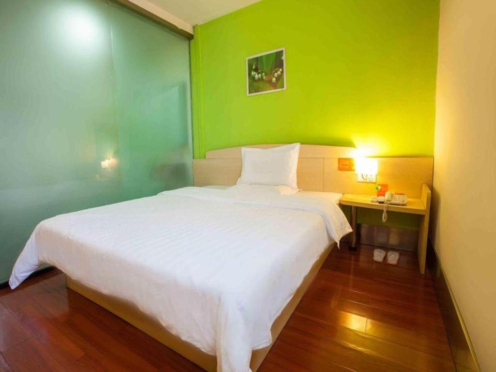 7 Days Inn Shanghai Minhang Dongchuan Road Jiaotong University מראה חיצוני תמונה