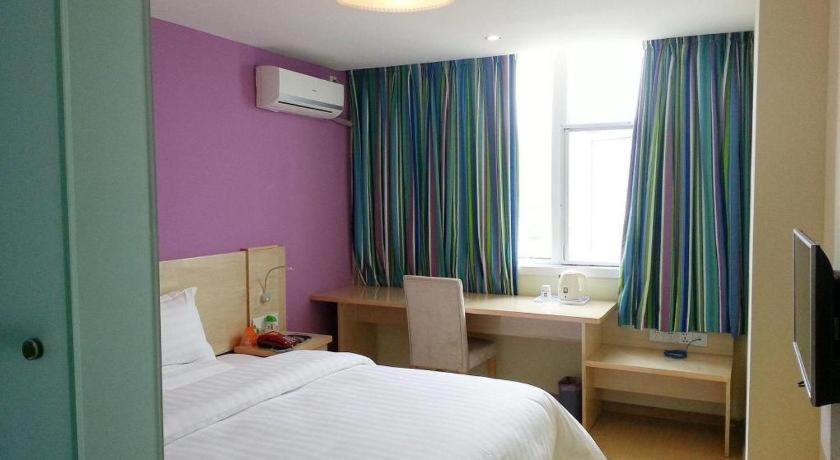 7 Days Inn Shanghai Minhang Dongchuan Road Jiaotong University מראה חיצוני תמונה