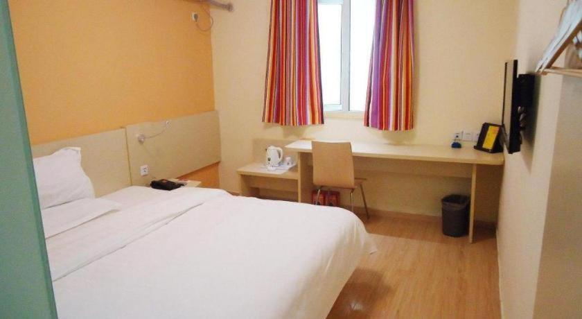 7 Days Inn Shanghai Minhang Dongchuan Road Jiaotong University מראה חיצוני תמונה